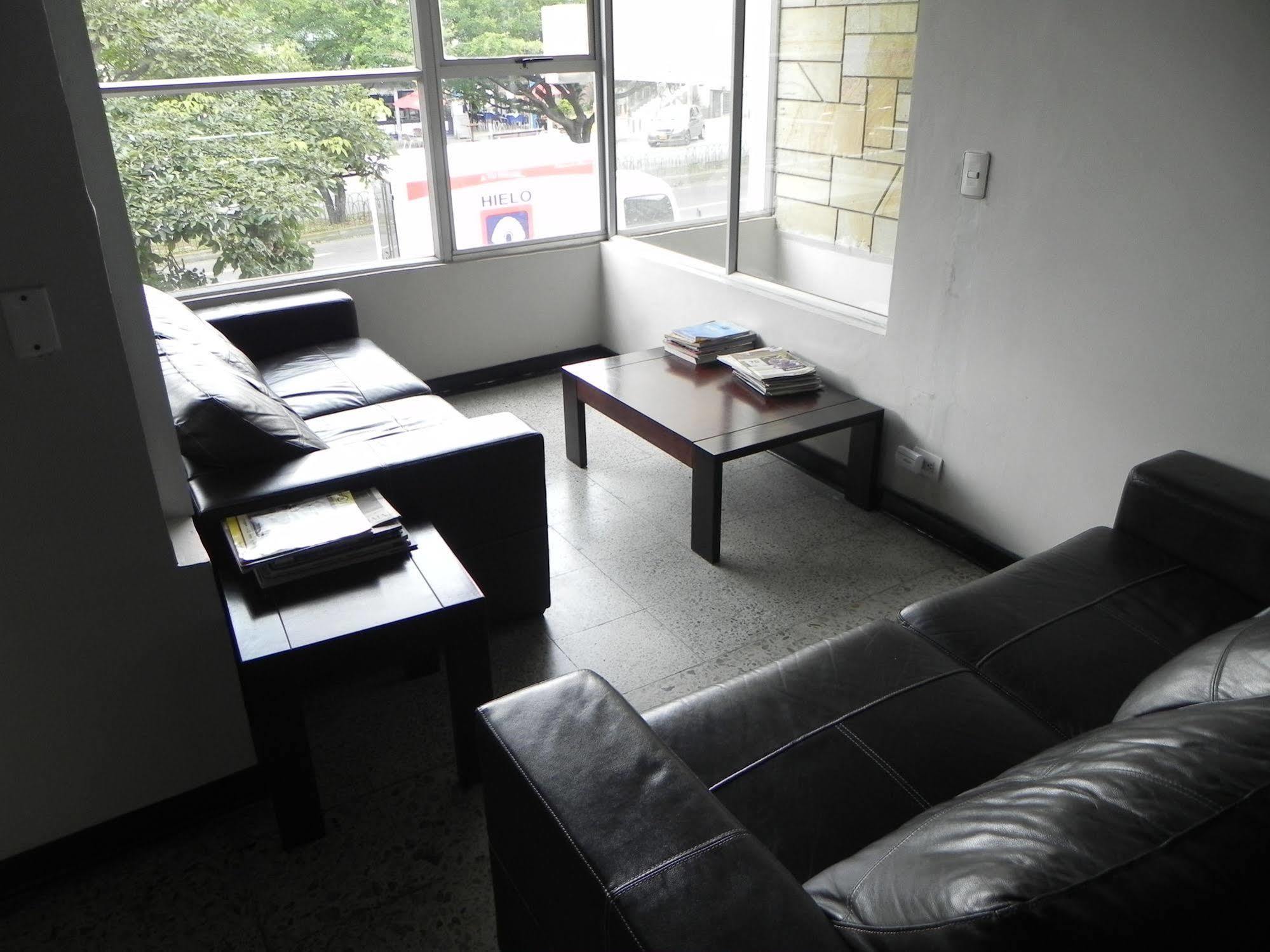 Hostal Tamarindo Inn Medellin Luaran gambar