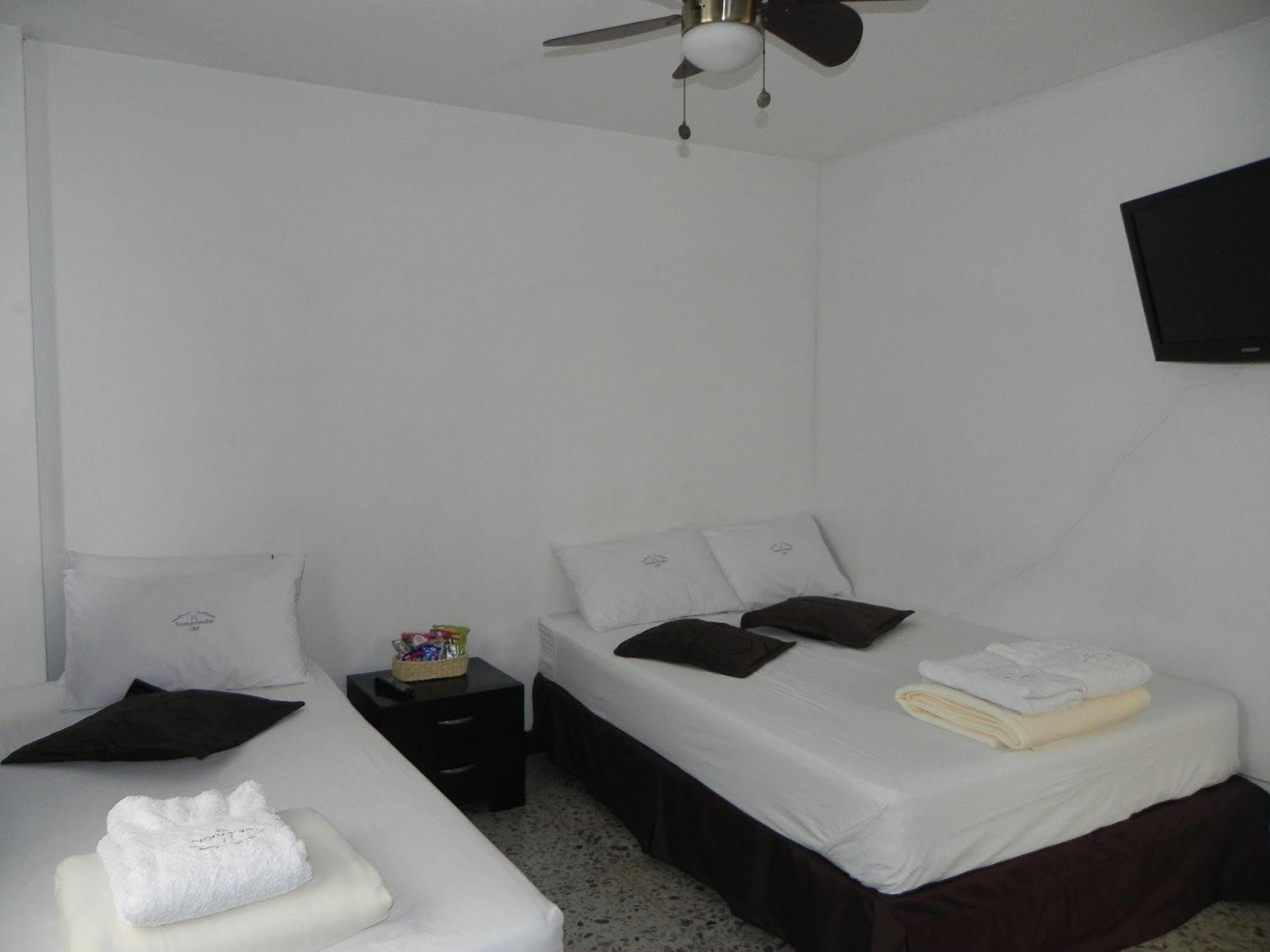 Hostal Tamarindo Inn Medellin Luaran gambar