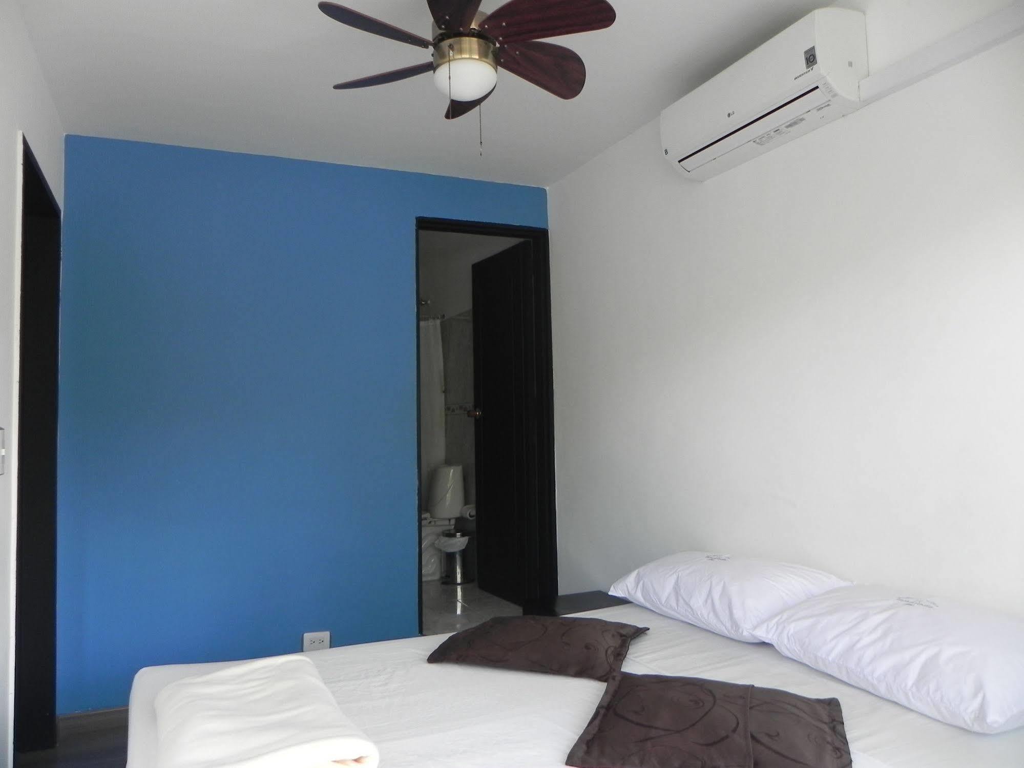 Hostal Tamarindo Inn Medellin Luaran gambar