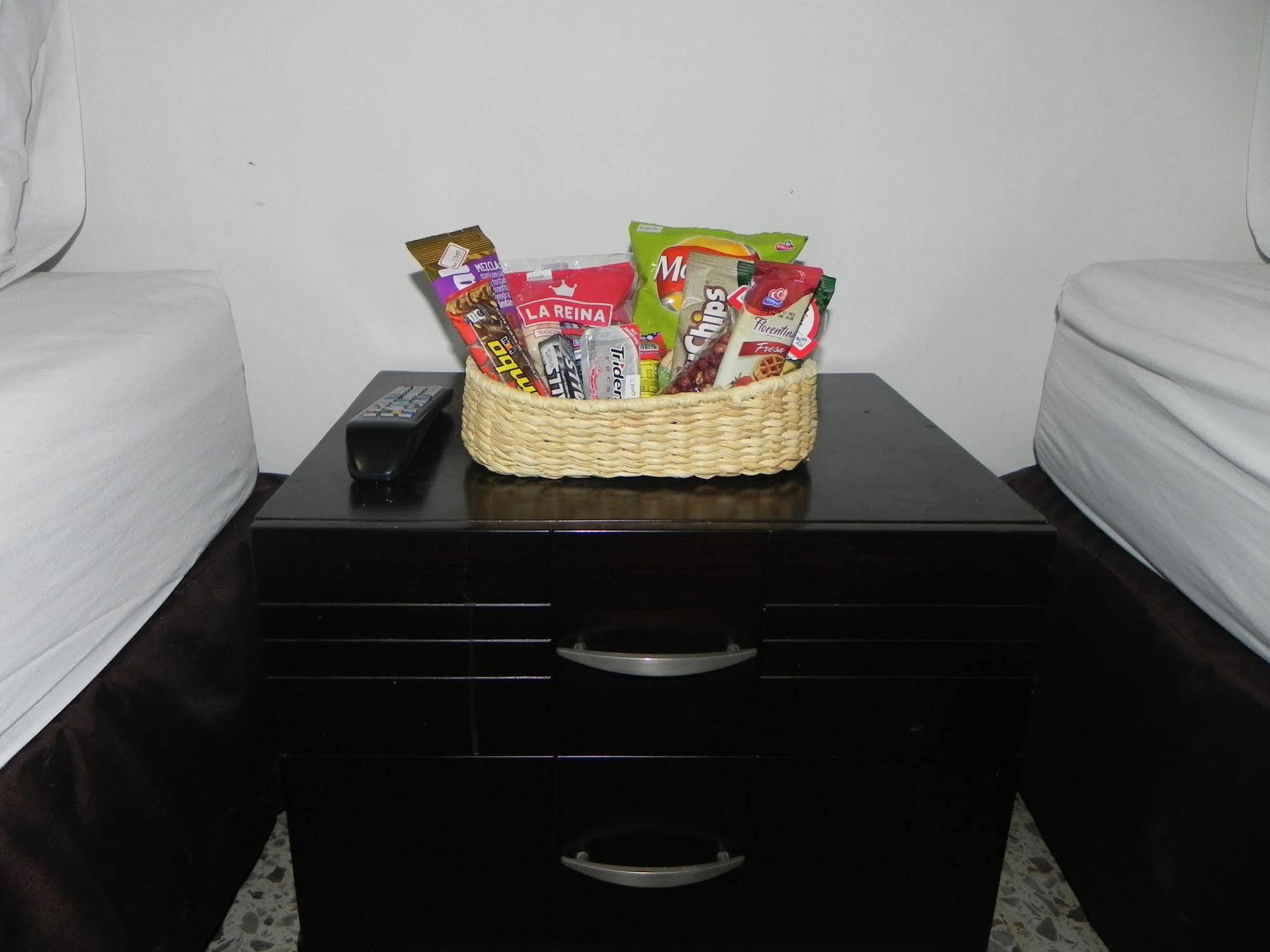Hostal Tamarindo Inn Medellin Luaran gambar